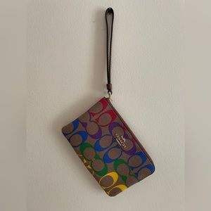 Coach wristlet wallet - Pride edition